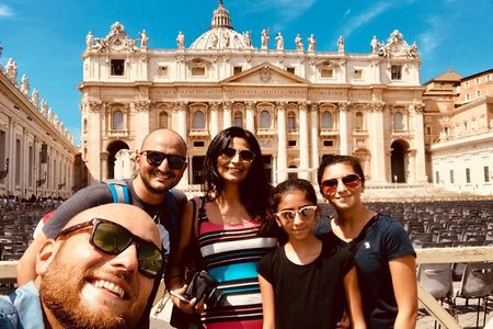 St Peter’s Basilica Tour, Dome Climb & Papal Tombs I Max 6 People