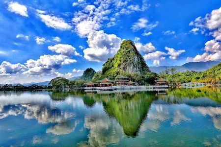 Seven Star Crag and Dinghu Mountain private day tour from Guangzhou
