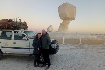 Privat White desert and Bahariya oasis 2 days with camping 