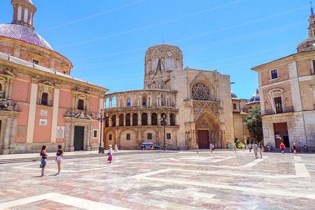 Explore Valencia’s Art and Culture with a Local