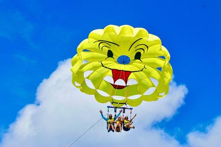 Aruba Parasailing with Unparalleled Views