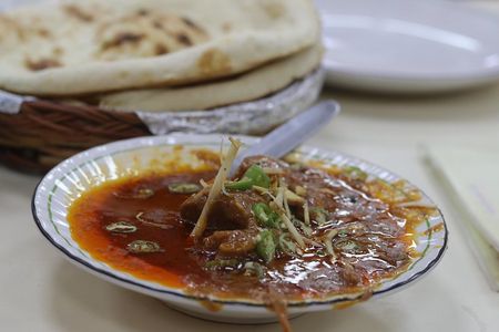 Delhi Culinary Evolution Tour: Old + New Delhi Food all inclusive