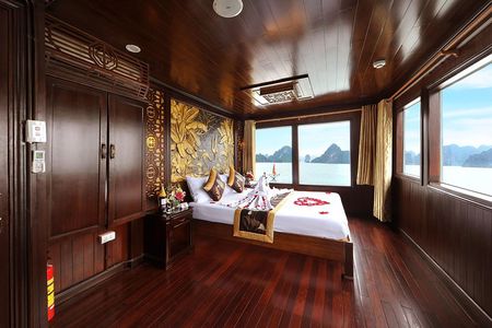 Renea Cruises - BEST Small Boat in Bai Tu Long & Halong Bay
