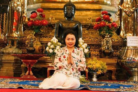 Heart of Chiang Mai By Tuk Tuk under the Sunlight or Moonlight