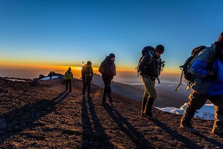 The best 6-Days Kilimanjaro hiking (Machame route)whiskey route