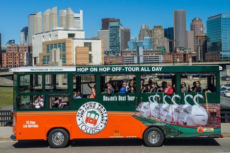 Boston Hop-On Hop-Off Trolley Tour with 13 Stops