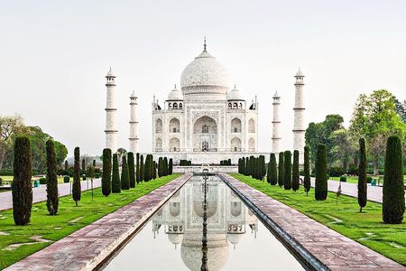 Day Trip to Taj Mahal & Agra Fort from Delhi by Car 