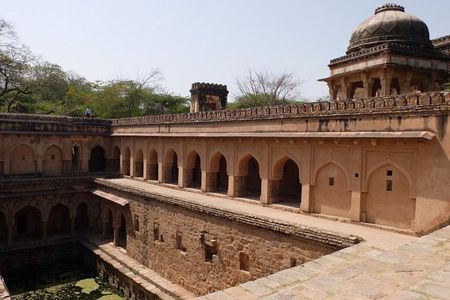 Delhi Mehrauli Archaeological Park Half Day Walking Tour