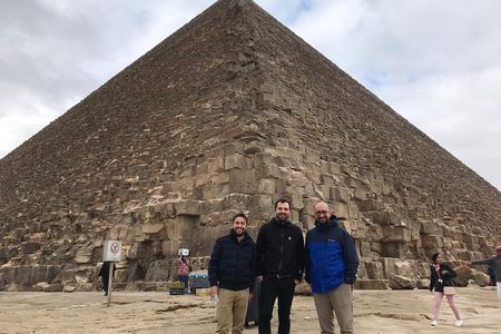 4 Hour Giza Pyramids & Sphinx Tour 