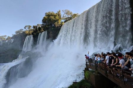 Enjoy the Iguazu falls and the "Devil's throat" from the Argentine side