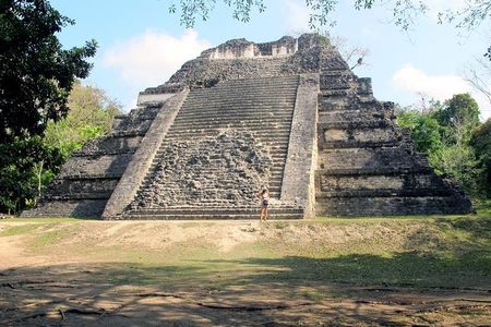 One Day Tour Yaxha all Inclusive from Flores