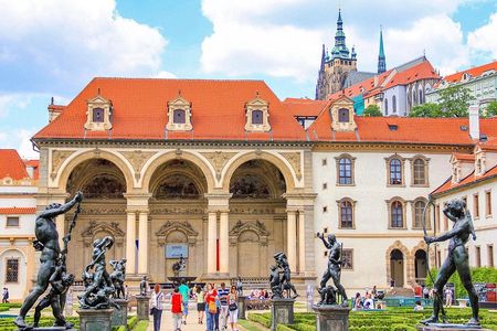 Green walk in Prague's historic garden and parks with a Local