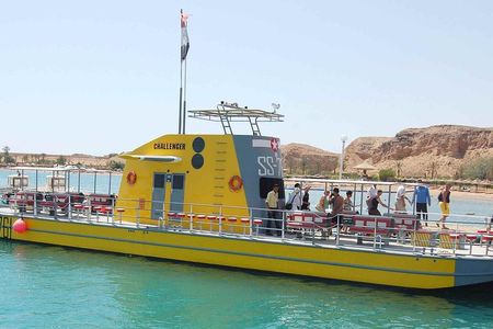 From Hurghada: 2-Hour Trip by Semi-Submarine