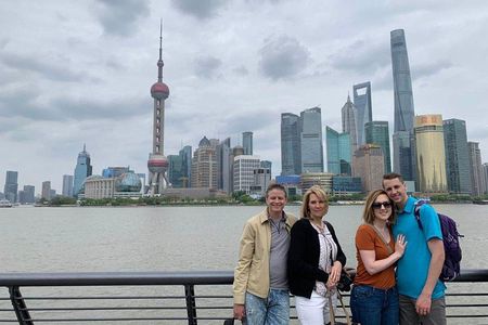 Shanghai - Yesterday and Today, from a Water Town to an International City