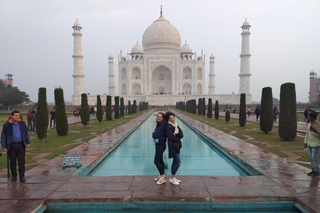 Private Day Tour of Taj Mahal by India's Fastest Train or Car - All Inclusive