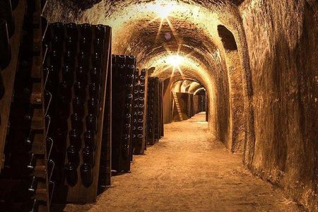 Champagne Lamiable: Traditional Tour & Tasting