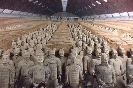 Private Chengdu Bullet Train Trip to Xi'an: Terracotta Warriors and City Wall