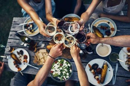 PRIVATE (7 hours) Budapest and Szentendre city tour with lunch and winetasting