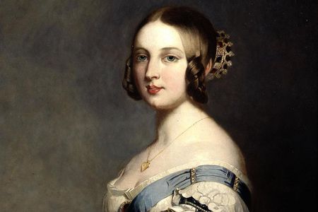 Young Victoria's London: Windsor Castle & Kensington Palace