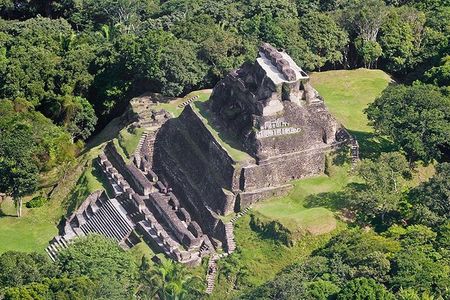 Private Tour: Xunantunich and Horseback riding from Belize city