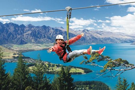 Small-Group Zipline Adventure in Queenstown
