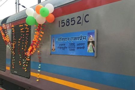 Train Gatimaan to Shatabdi Train from Delhi