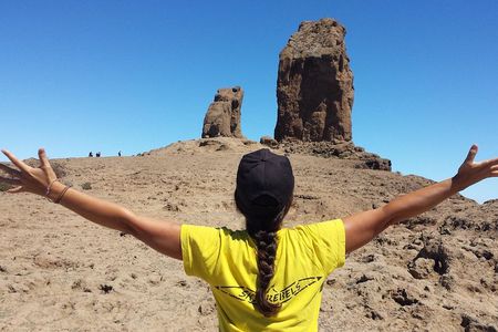 Roque Nublo: hiking on volcanoes with Sky Rebels