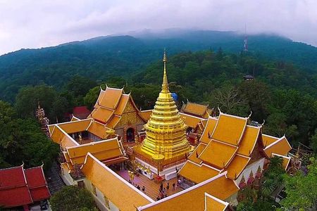 Chiang Mai RED TRUCK City Tour: Famous Attractions & Doi Suthep