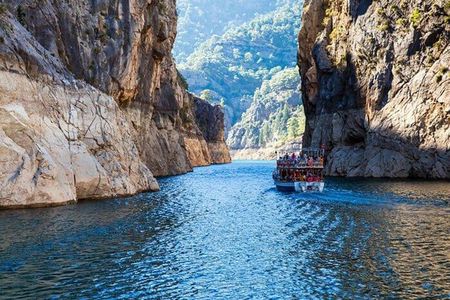 Side-Alanya: 5-Hour BoatTour inGreen Canyon with Lunch SoftDrinks