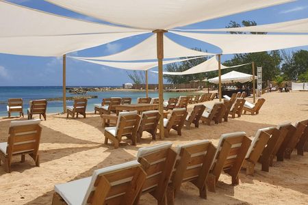 Ocho Rios: Bamboo Beach Club with Specialty Lunch & Cocktails