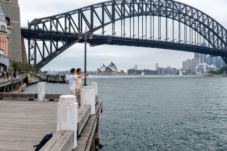 Highlights & Hidden Gems With Locals: Best of Sydney Private Tour