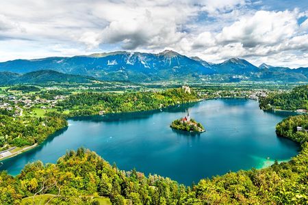 Postojna cave, Predjama castle and Lake bled from Ljubljana