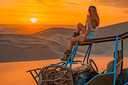Paracas, Huacachina and Sunset Tour at the Oasis