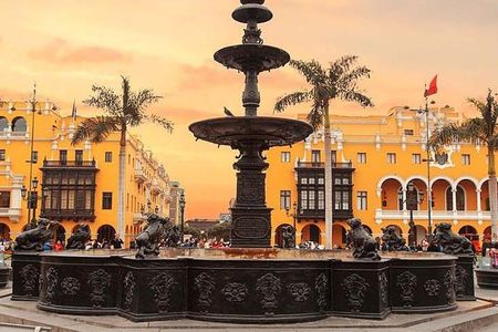 Lima Highlights: Historic Center, Love Park & Pisco – Join Us