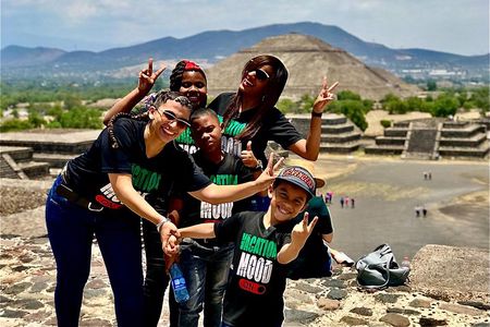 Private Tour: Pyramids of Teotihuacan, Tlatelolco & Basílic of Guadalupe