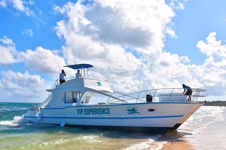 Private party boat in Punta Cana (Half Day) 