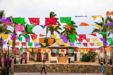 Todos Santos City Tour