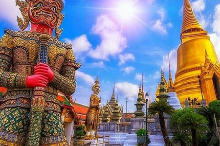 Grand Palace Tour & Emerald Buddha Temple Tour Bangkok