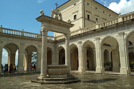 Monte Cassino Battlefield tour by Anna Priora historian\guide