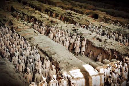 Xi'an in One Day from Guilin by Air: Terracotta Warriors, City Wall and More