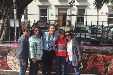 Private Rock n Roll History Tour of London in an Iconic Black Cab