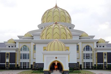 Putrajaya, Batu Caves And Kuala Lumpur Full-day City Tour