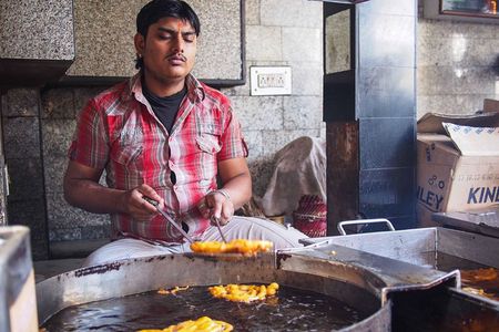Foodies Walk Through New Delhi
