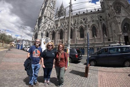 Private Quito City Tour with Teleferico & Pichincha Volcano Hike