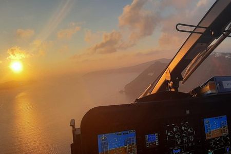 Private Helicopter Tour Santorini 30 minutes - up to 4 passengers