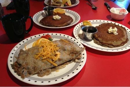 Vittles & Views Sightseeing Tour with Breakfast Included