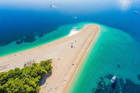 Full day private boat tour around Brač island