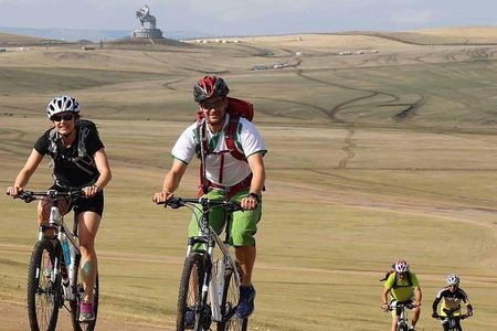 Private - Mountain Biking Day Trip in Baga Khenty Mountains