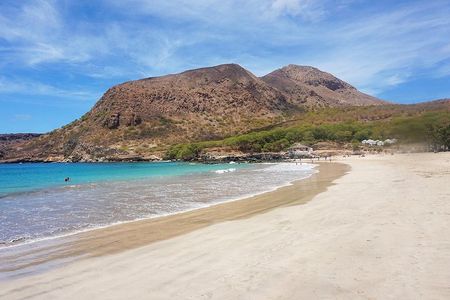 Like Locals: Santiago Island Tour