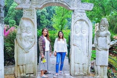 Private Half-Day Tour to Jeita Grotto and Harissa from Beirut